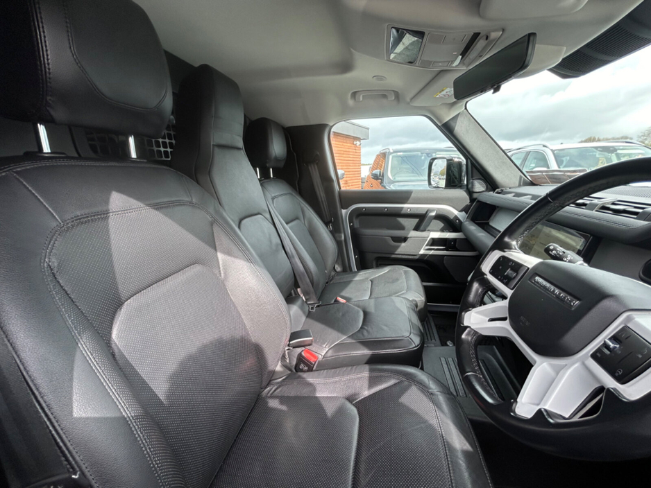 2023 Land Rover Defender - image 42