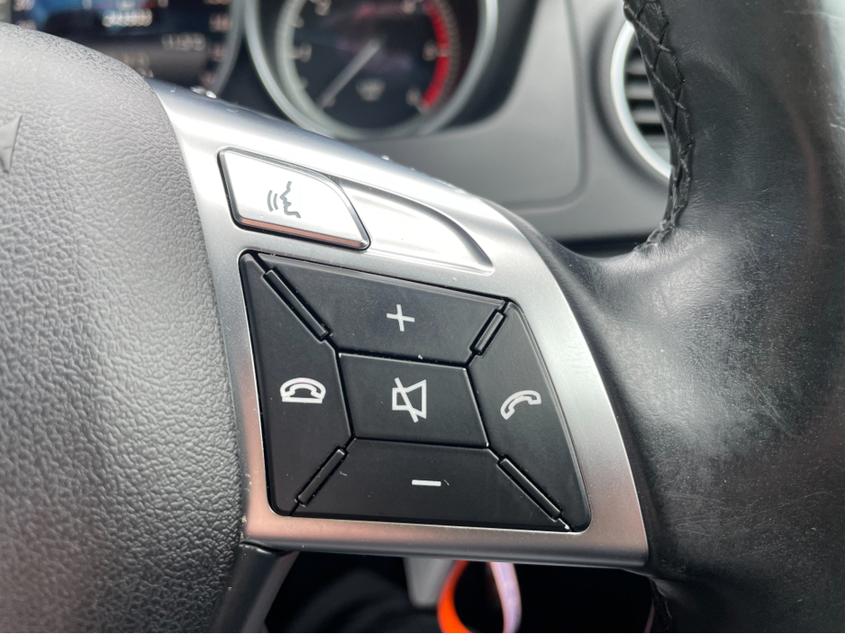 2013 Mercedes-Benz C Class C SERIES CDI BLUE EFFICIENCY EXECUTIVE SE 4DR A AUTO €6,750