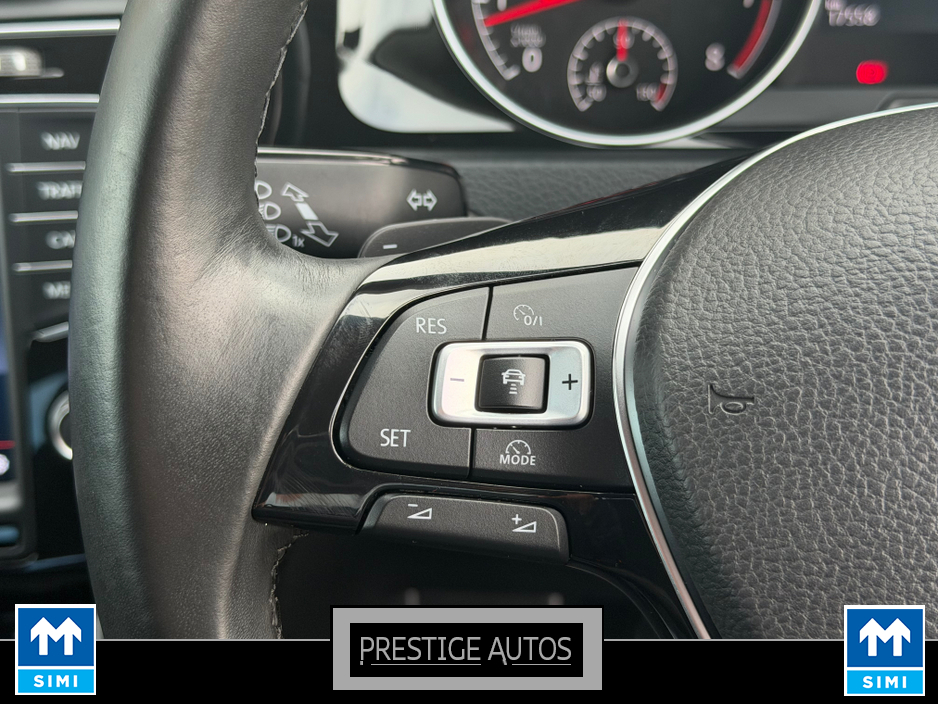 2014 Volkswagen Golf - image 16