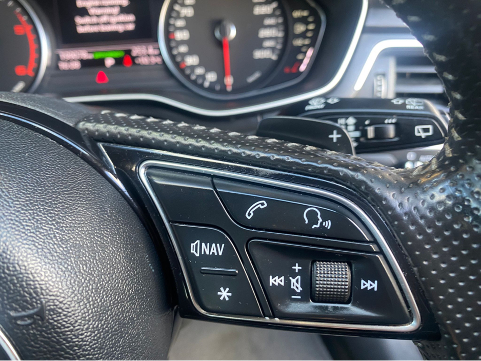 2016 Audi A4 - image 16