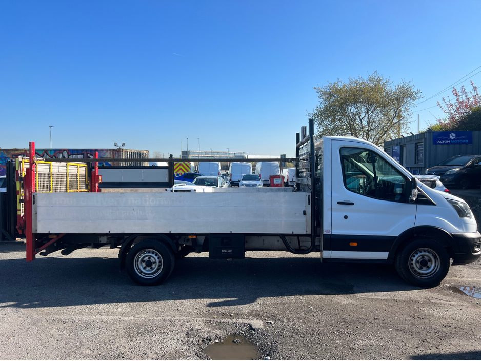 2021 Ford Transit - image 6