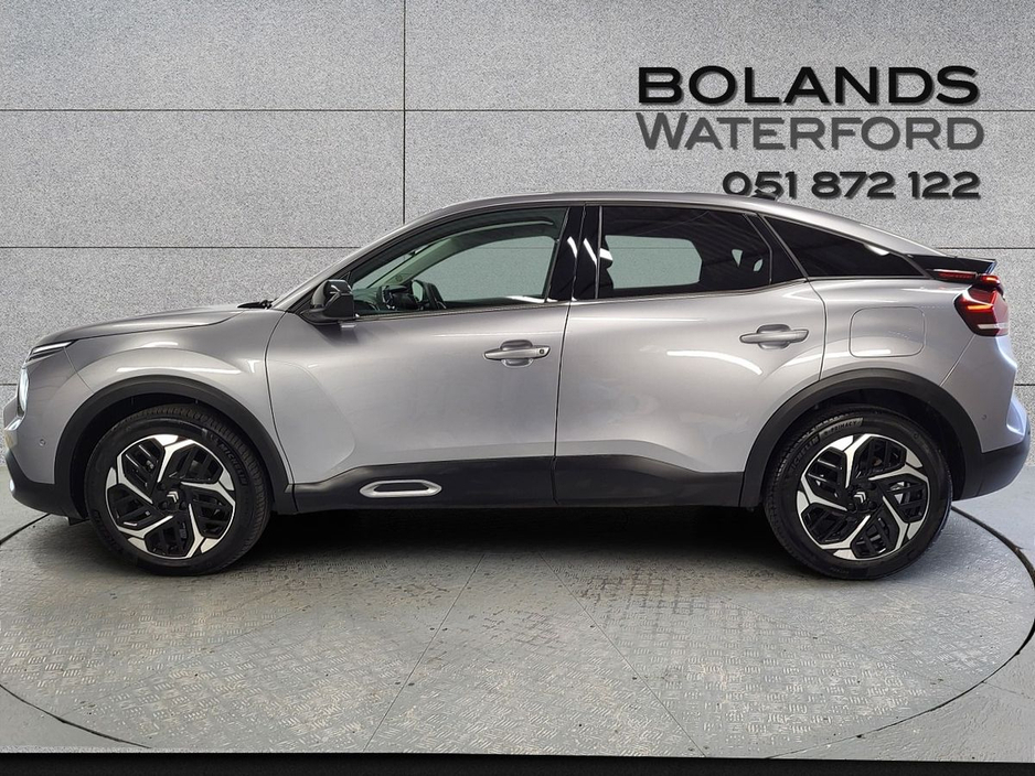 2025 Citroen C4 - image 3