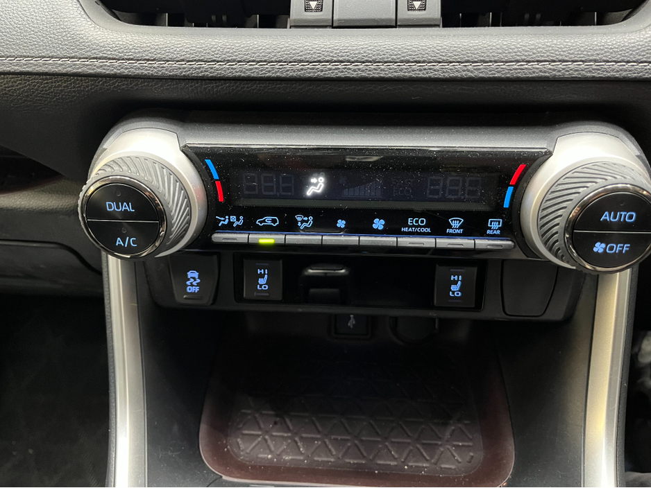 2021 Toyota Rav4 - image 20