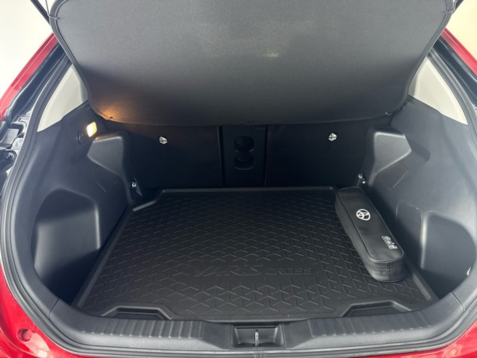 2024 Toyota Yaris Cross SOL Hybrid Top of the range €31,950