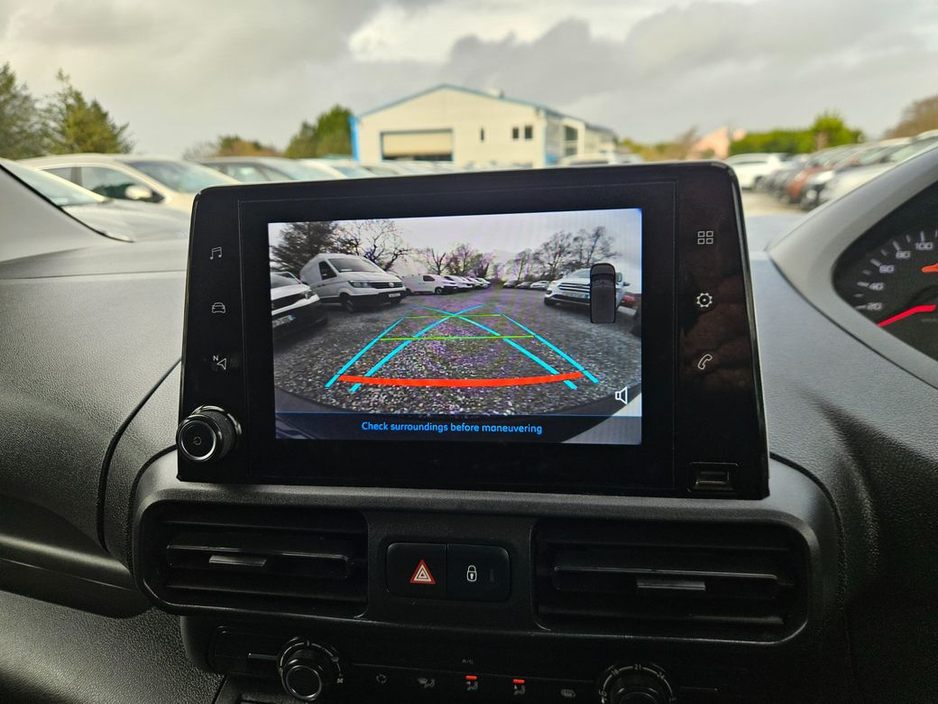 2022 Peugeot Partner Professional Plus 1.5 Blue HDI €15,990