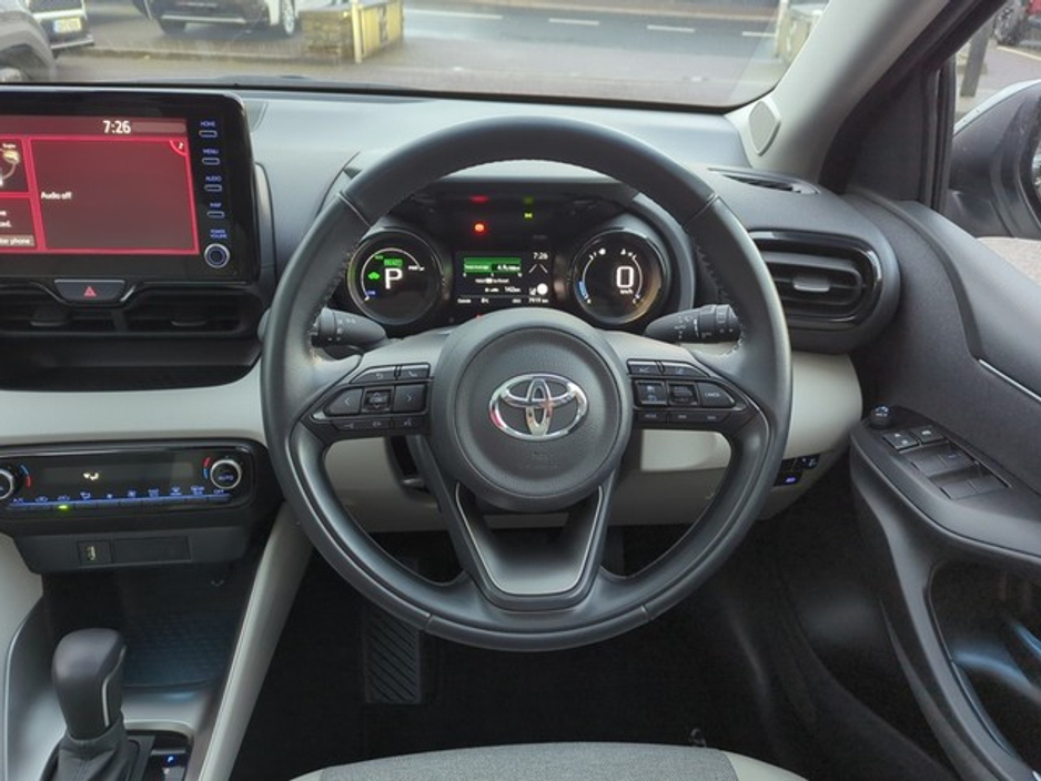 2023 Toyota Yaris FRESH SELECTION OF TRADE-INS YARIS 1.5 HYBRID PLATINUM