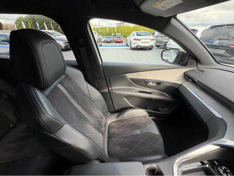 2020 Peugeot 3008 - image 27