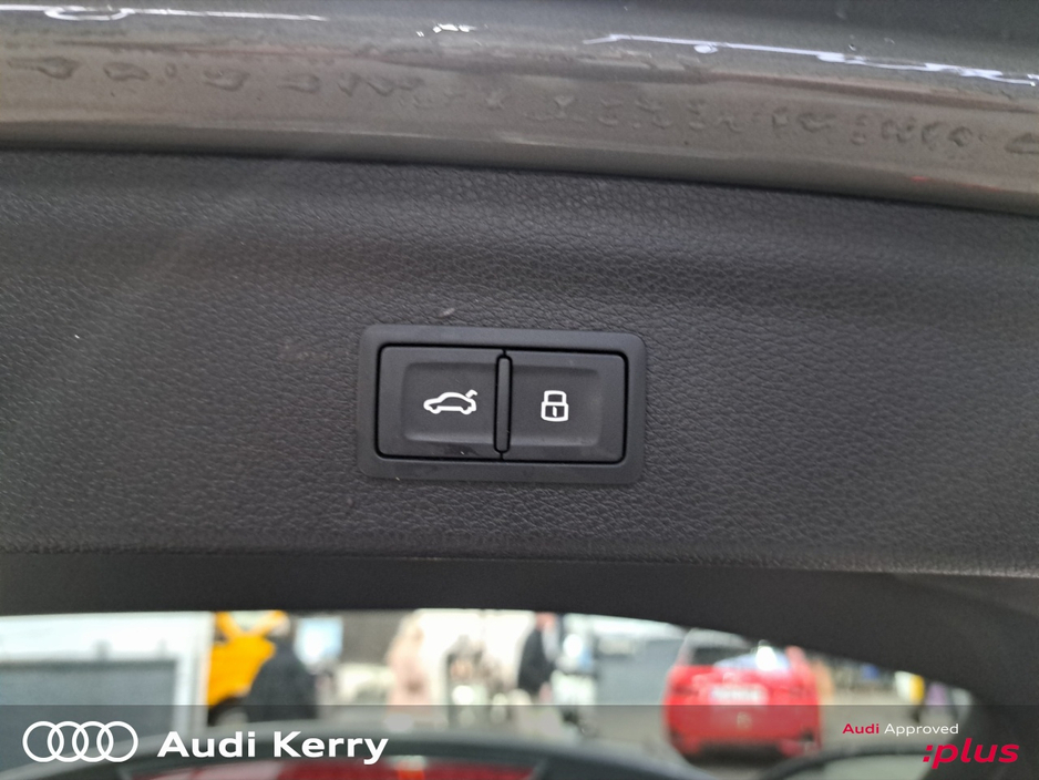 2024 Audi Q3 35TDI 150HP S-LINE AUTOMATIC €48,900