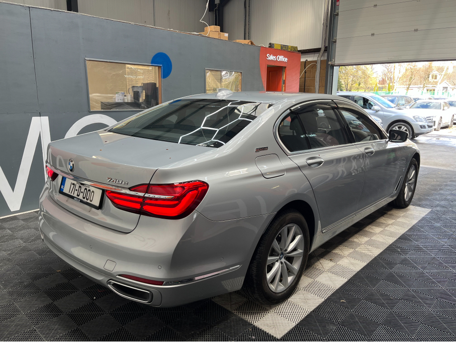 2017 BMW 7 Series - image 2