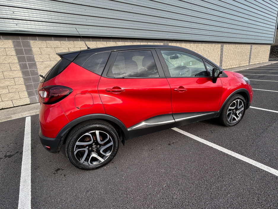 2019 Renault Captur - image 4