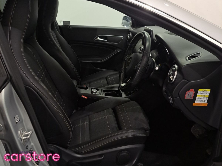 2016 Mercedes-Benz CLA Class - image 12