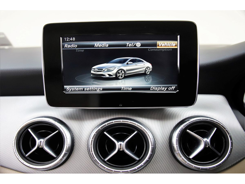 2015 Mercedes-Benz CLA Class - image 21