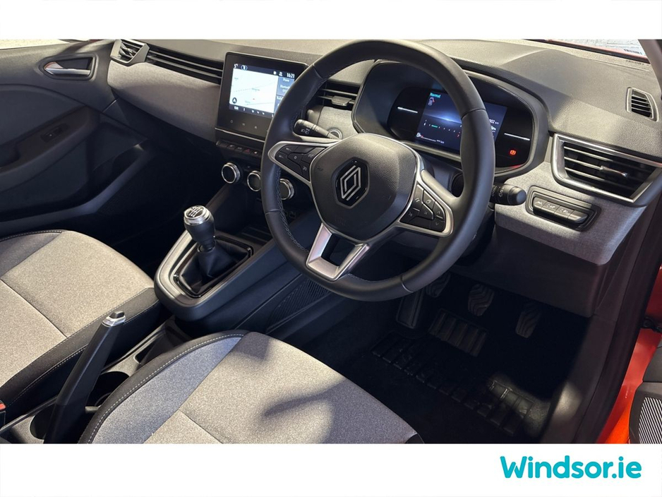 2024 Renault Clio TCe 90 DFull Evolution €20,995