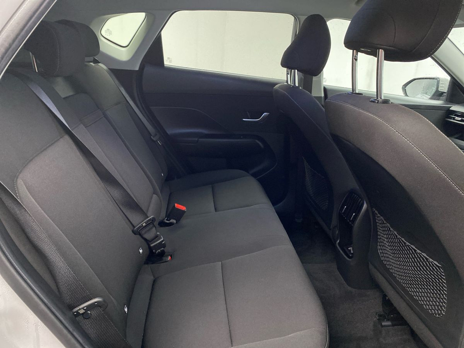 2024 Hyundai Kona - image 10