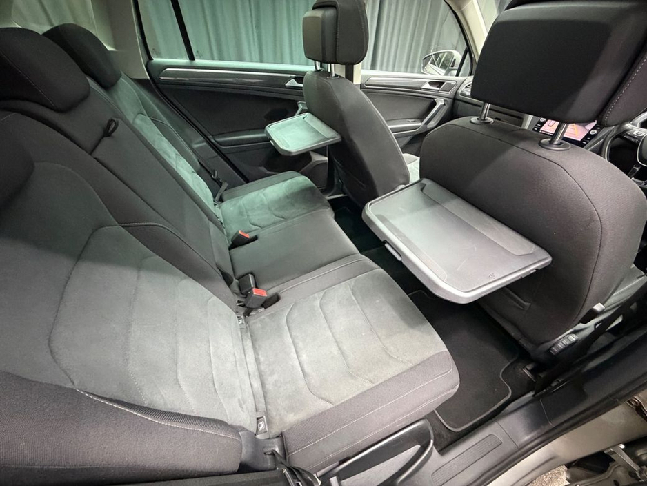 2019 Volkswagen Tiguan - image 34