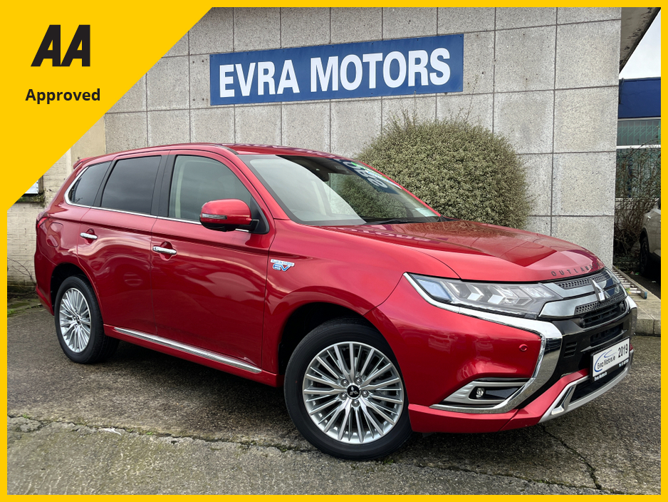 2019 Mitsubishi Outlander G 4WD AUTOMATIC 2.4 PETROL PLUG IN HYBRID //HIGH SPEC//HALF LEATHER SEATS//HEATED SEATS AND STEERING WHEEL//REVERSE CAMERA//KEYLESS ENTRY// €22,950