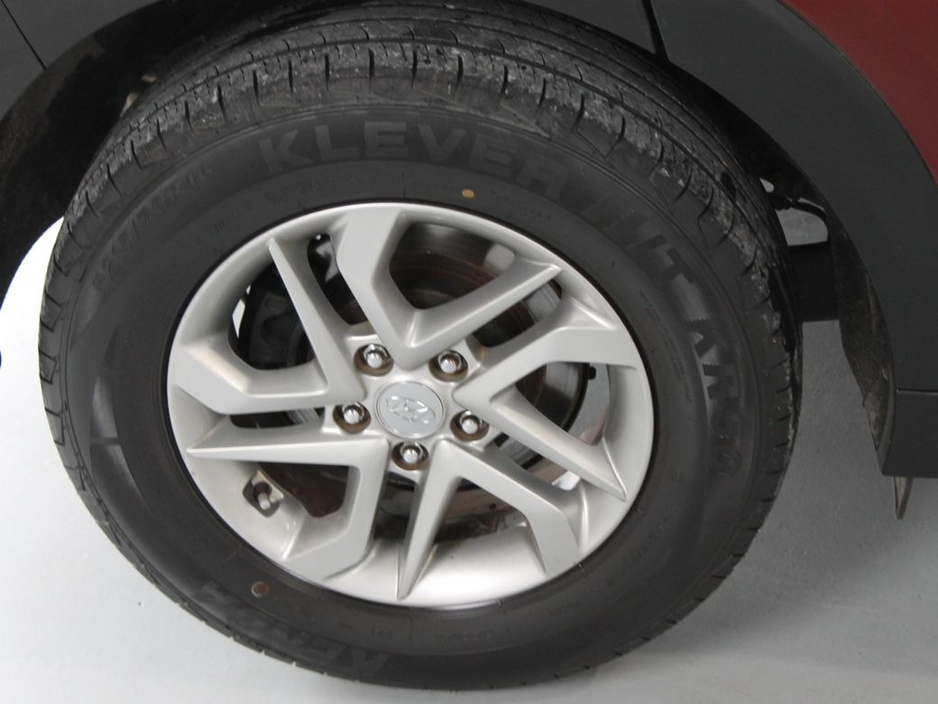 2017 Hyundai Tucson - image 28