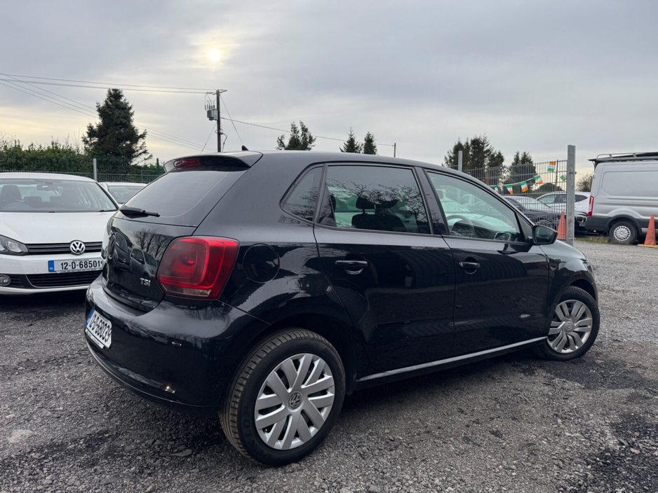 2012 Volkswagen Polo - image 4