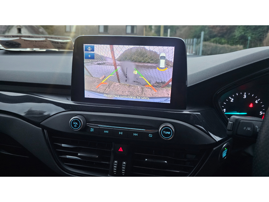 2021 Ford Focus - image 9