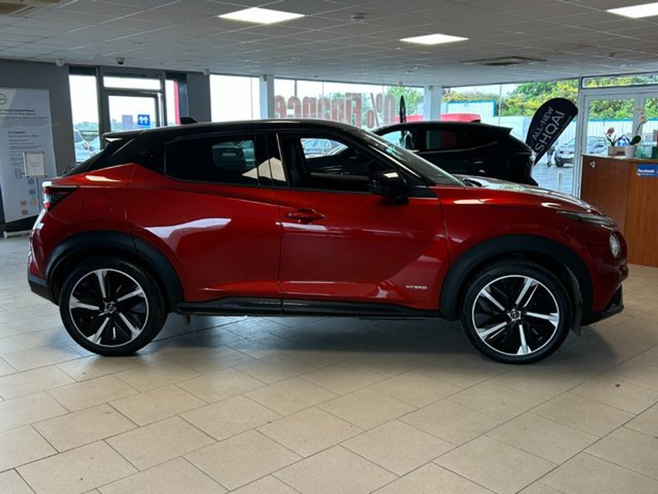 2025 Nissan Juke 1 6 HYB N Design Black EX €34,995
