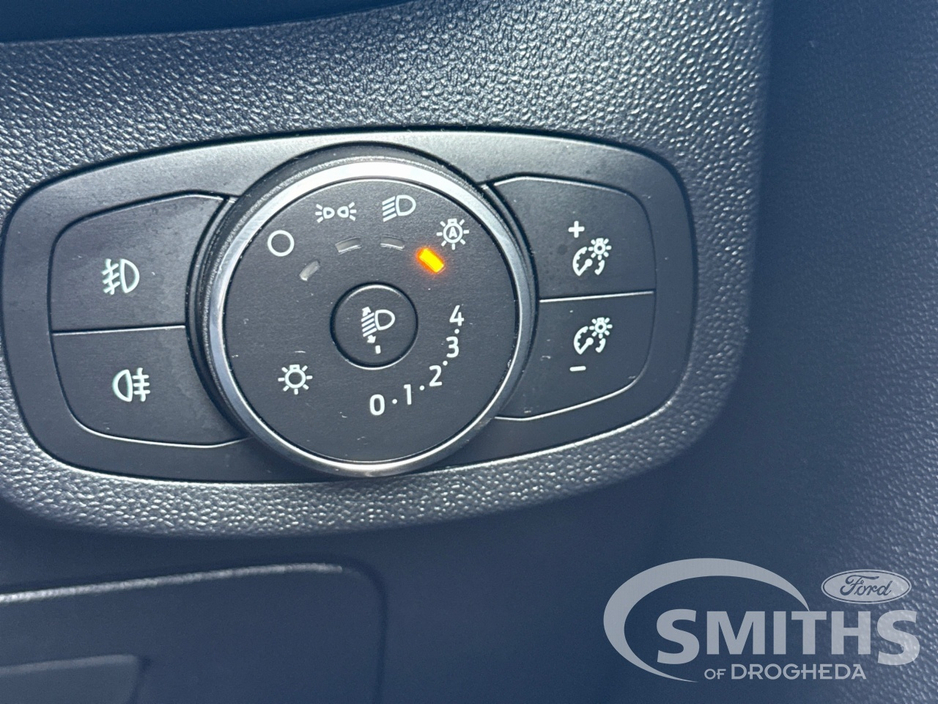 2023 Ford Fiesta - image 26