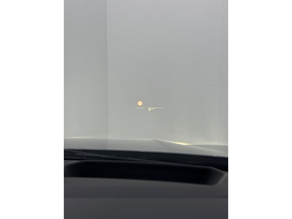 2019 BMW 1 Series - image 12