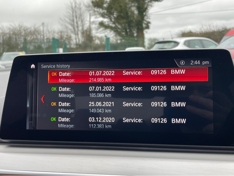 2019 BMW 5 Series - image 28