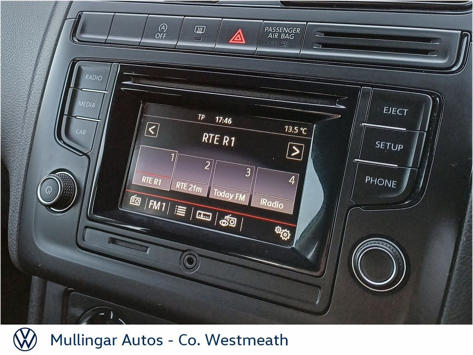 2015 Volkswagen Polo - image 17