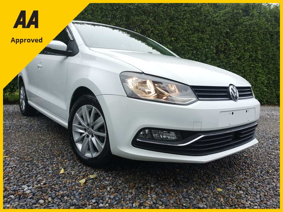 2017 Volkswagen Polo 1.2 TSI COMFORTLINE SPOTLESS WITH ONLY 24,524kms COMPREHENSIVE SERVICE HISTORY (10 STAMPS) FACTORY IMMOBILISER LEATHER STEERING WHEEL AUTO HEADLIGHTS FRONT FOGS ALLOY WHEELS ANDROID AUTO APPLE CARPLAY €14,395