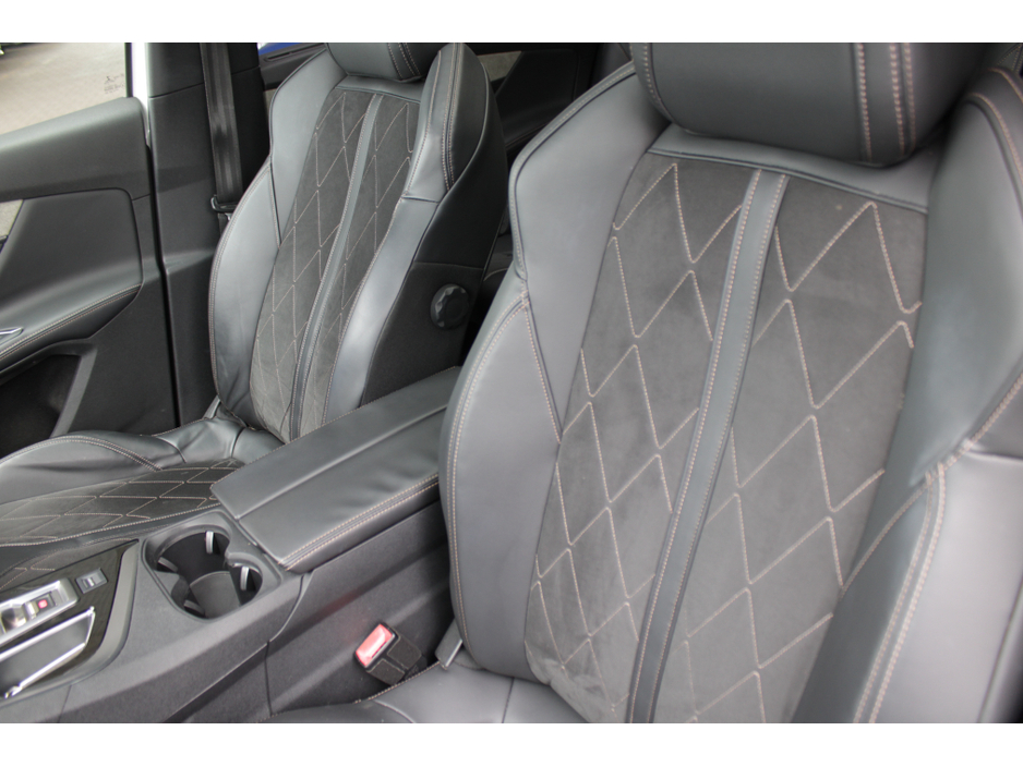 2018 Peugeot 5008 - image 27