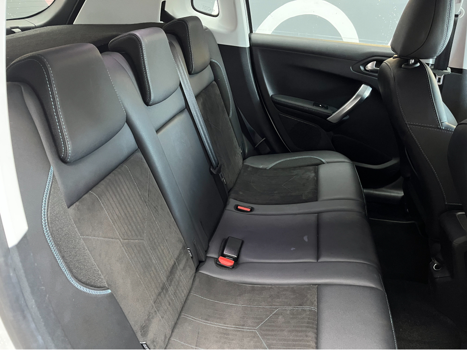 2020 Peugeot 2008 2020 PEUGEOT 2008 CROSSCITY 1.2 AUTOMATIC / CRUISE CONTROL / REVERSE CAMERA / HEATED SEATS / APPLE CARPLAY