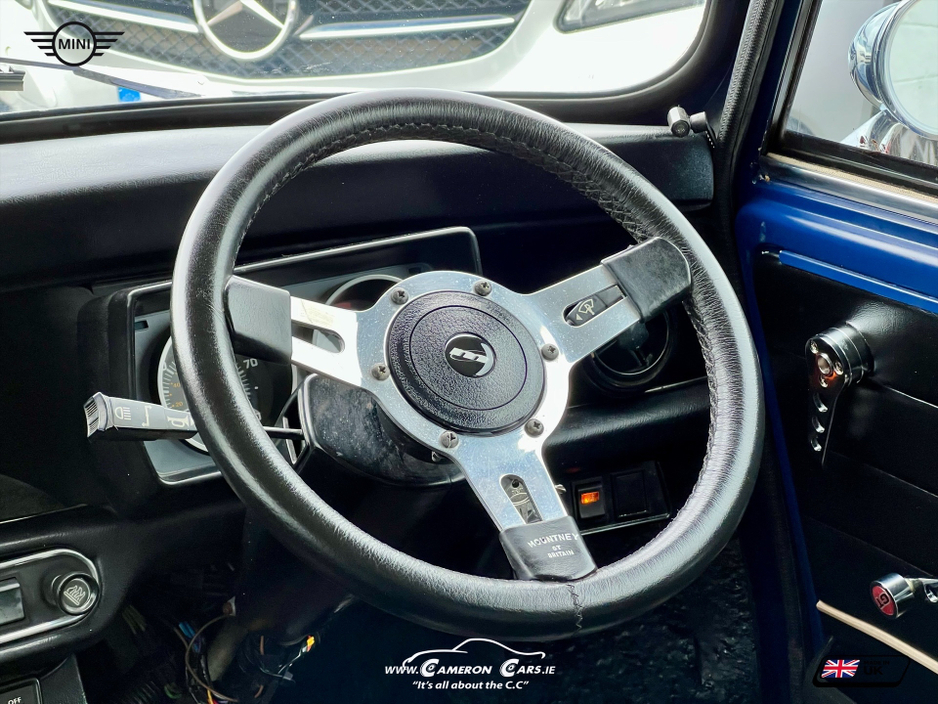 1985 Austin Mini - image 5