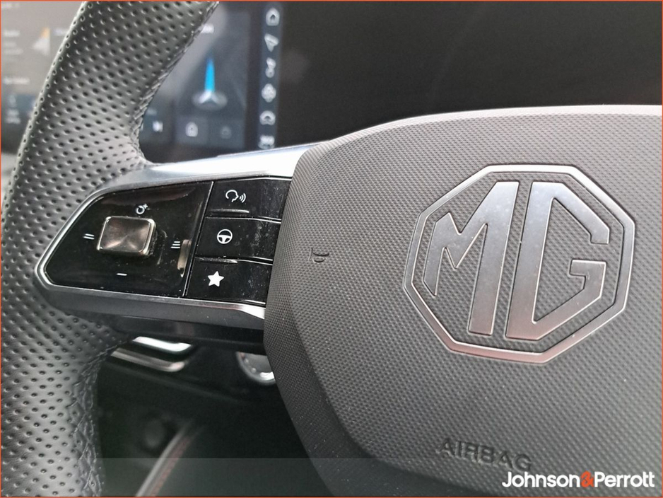 2025 MG HS Plug-in Hybrid EV 2WD Auto Exclusive €37,900