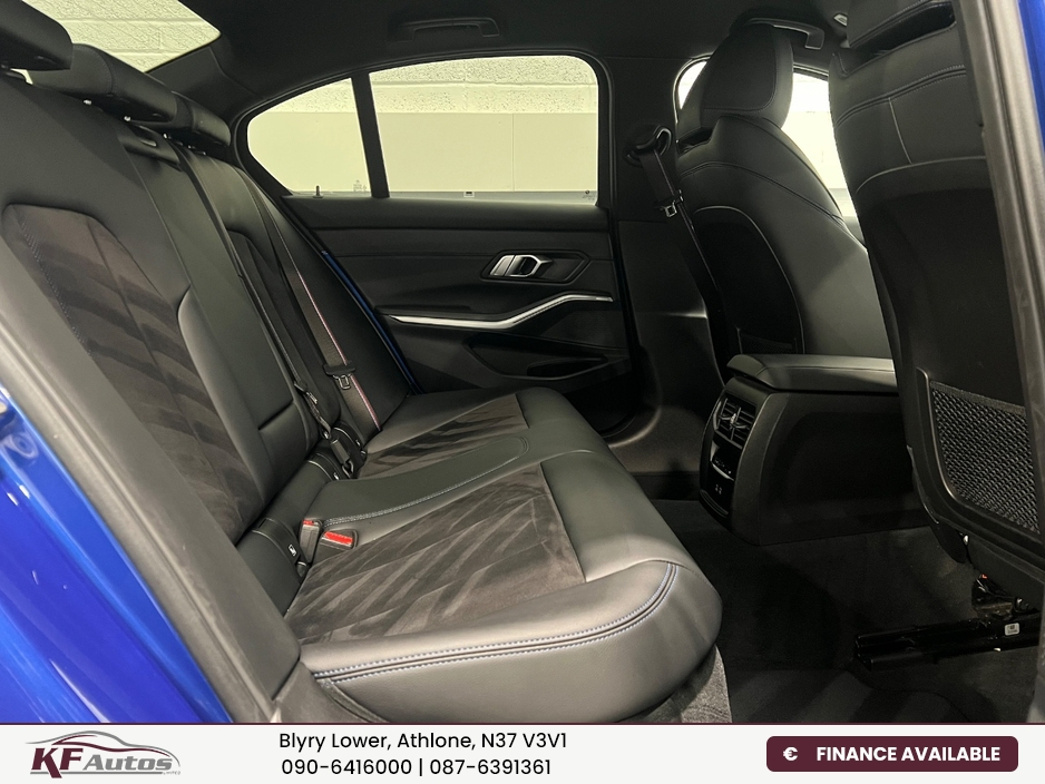 2023 BMW 3 Series - image 18