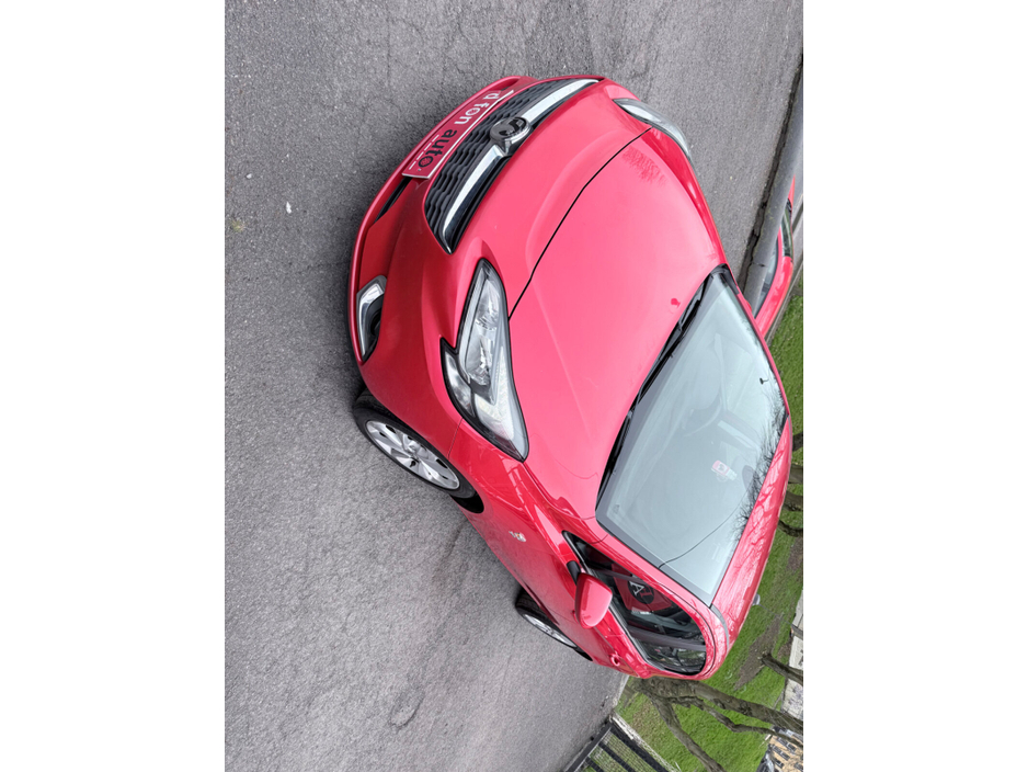 2017 Vauxhall Corsa - image 5