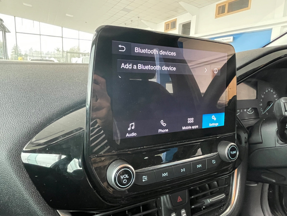 2022 Ford Fiesta - image 24