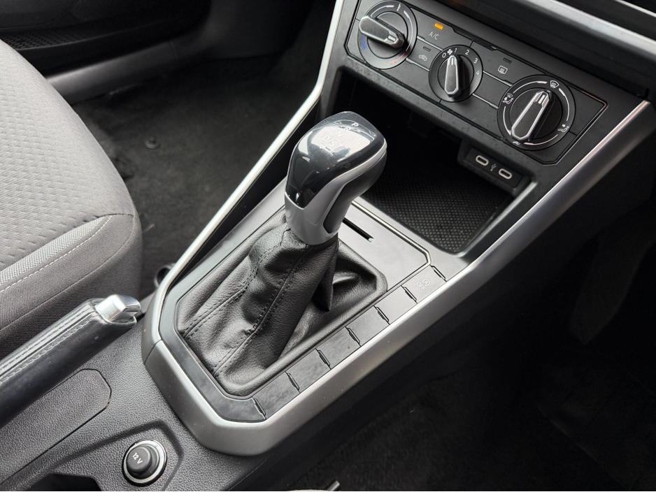 2023 Volkswagen Taigo - image 18