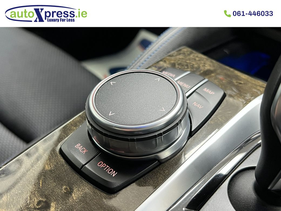 2018 BMW 5 Series - image 34