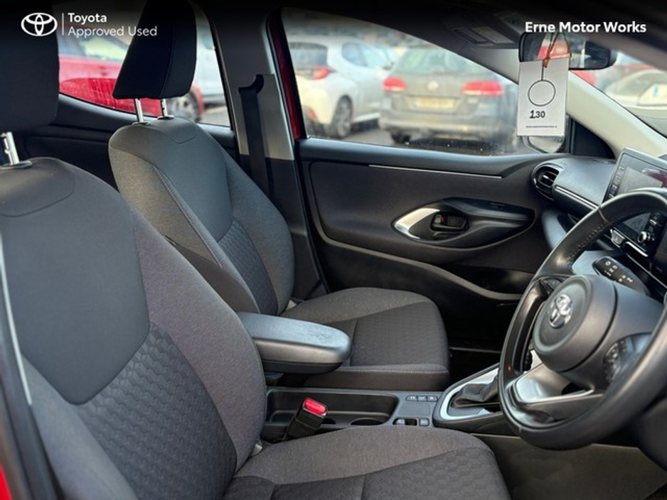 2023 Toyota Yaris 1.5 HYBRID LUNA 4DR AUTO €23,950