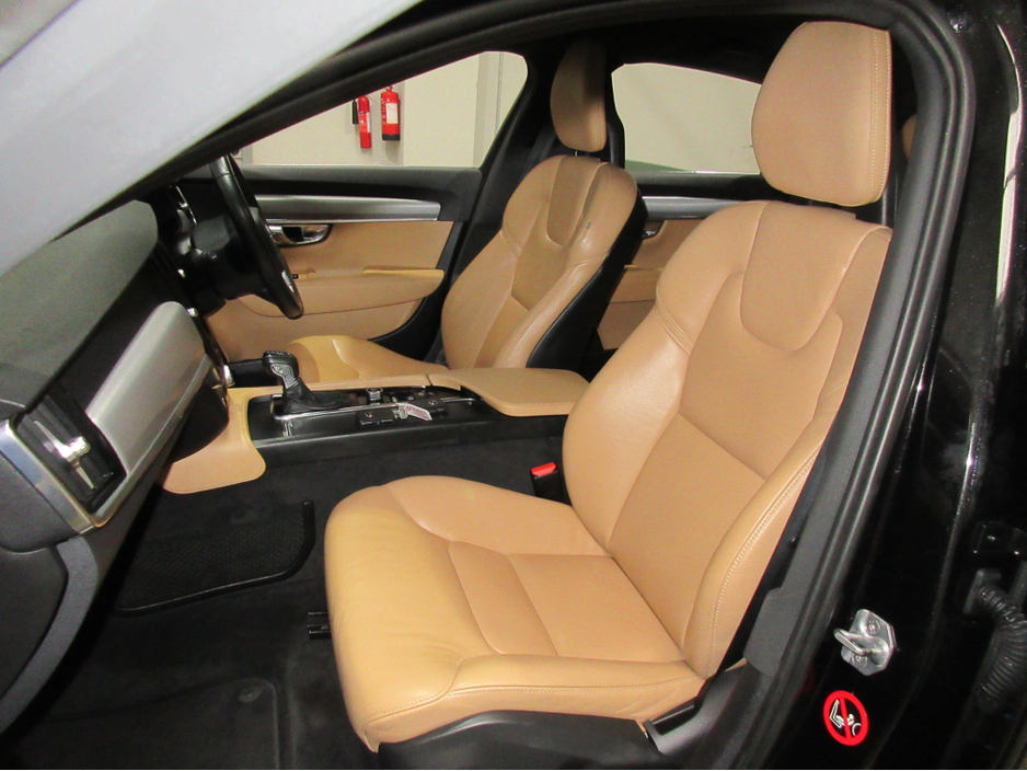 2018 Volvo S90 2.0 D4 MOMENTUM 190BHP AUTO €18,895
