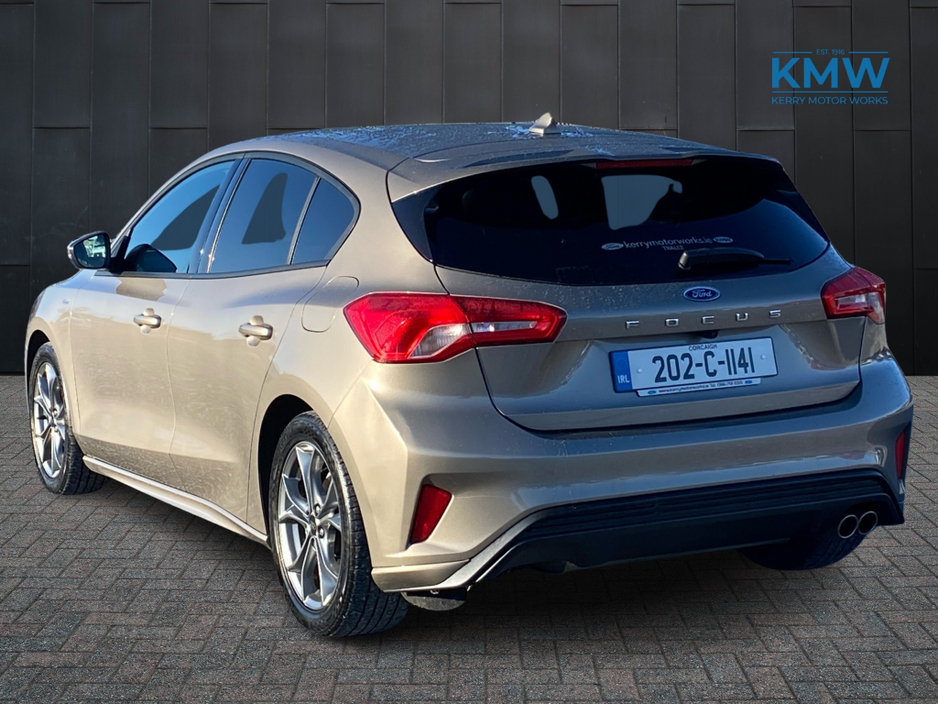 2020 Ford Focus - image 3