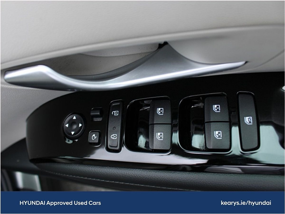 2024 Hyundai Tucson 2WD Executive Plus w 2 Tone Roof €35,297