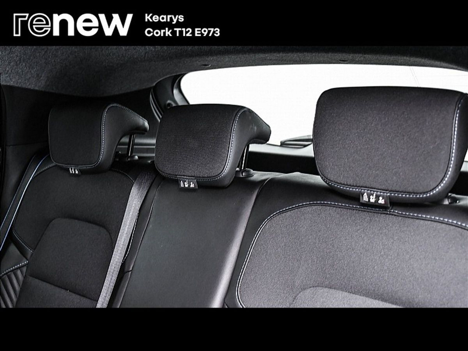 2025 Renault Clio - image 18