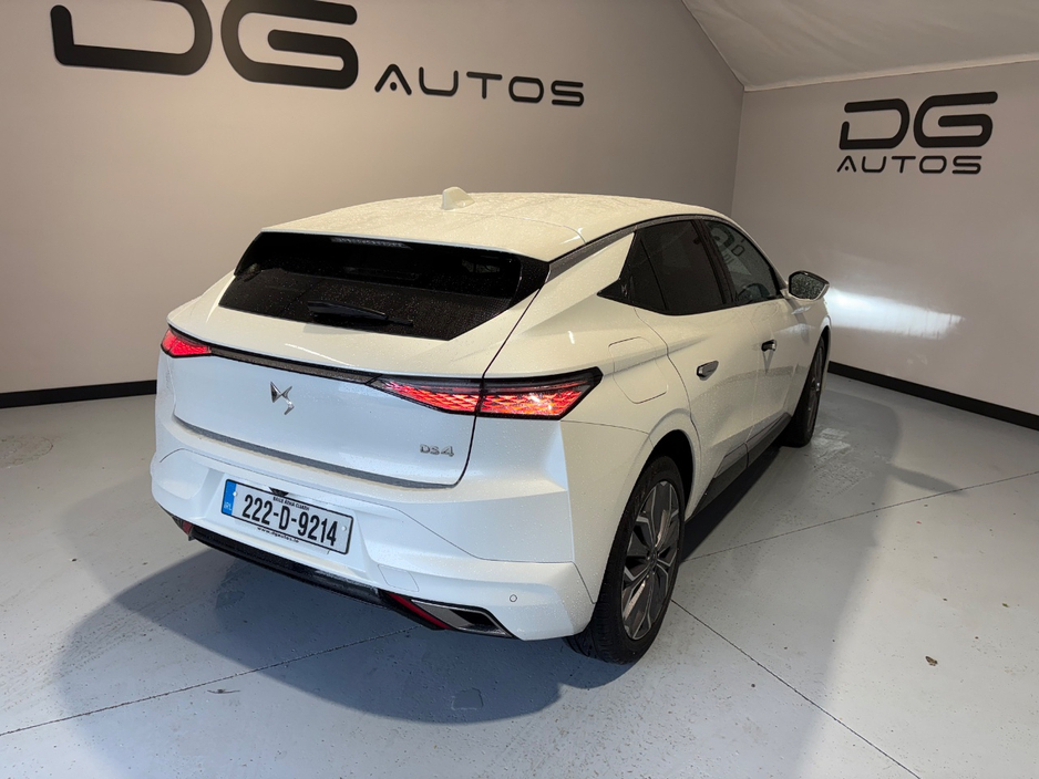 2022 DS Automobiles DS 4 - image 4
