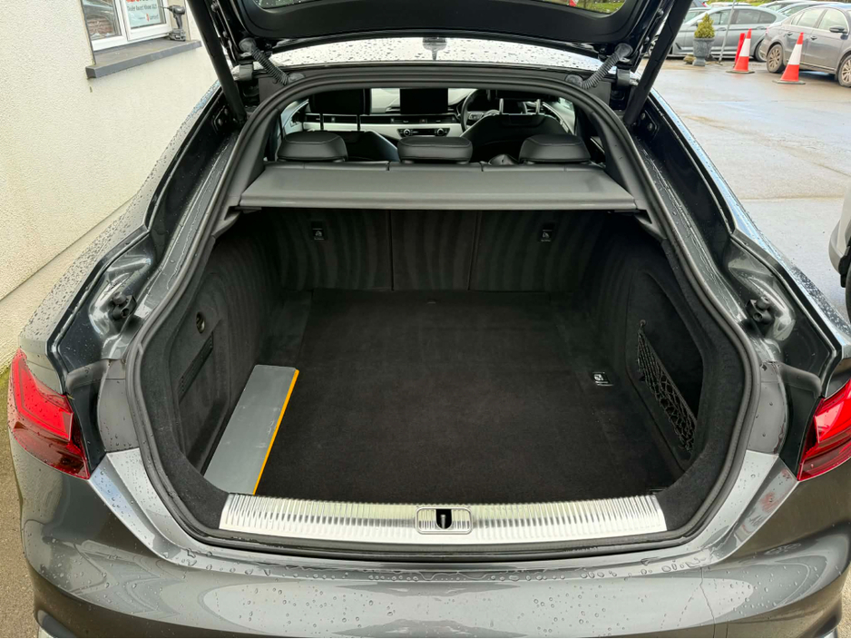2021 Audi A5 - image 13