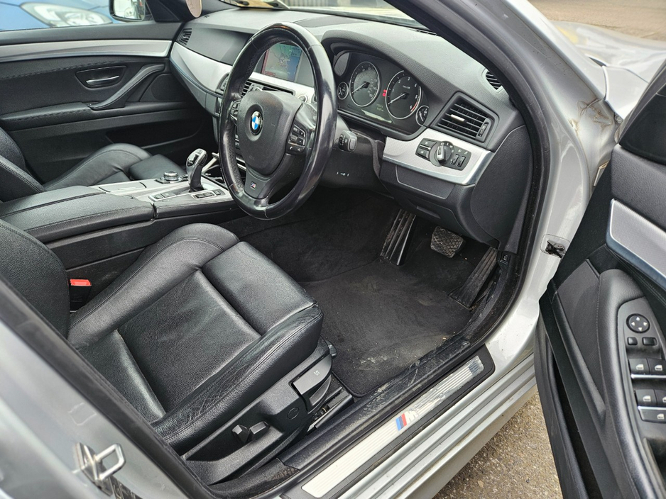 2012 BMW 5 Series - image 10