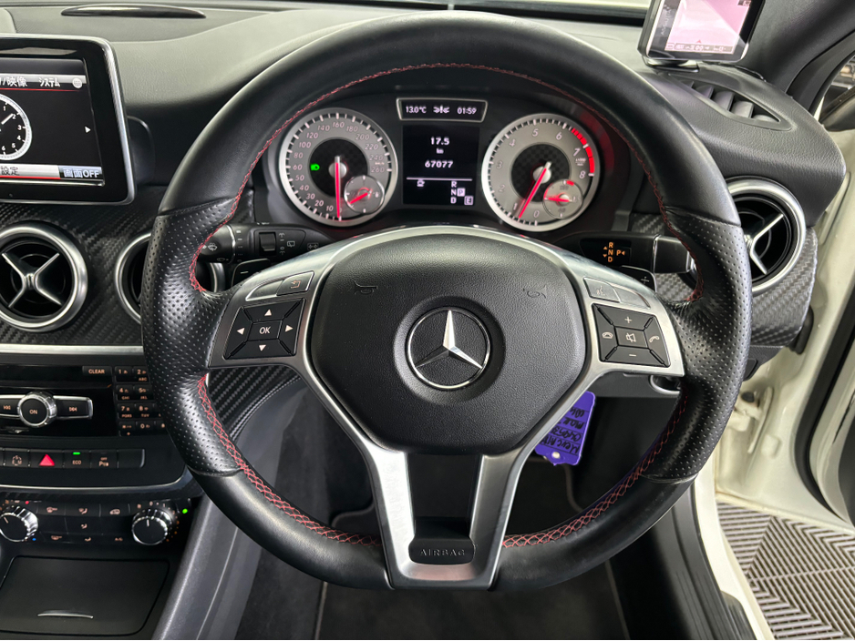 2013 Mercedes-Benz A Class - image 8