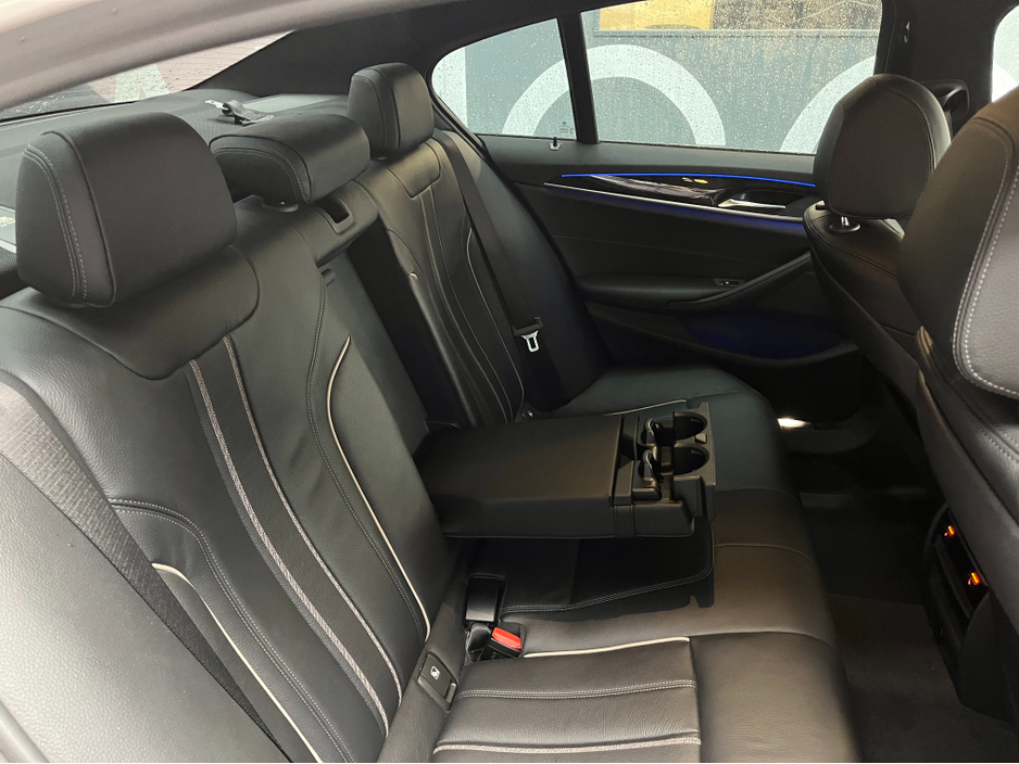 2017 BMW 5 Series €22950 2017 BMW 530E M SPORT IPERFORMANCE 2.0 AUTOMATIC / CRUISE CONTROL / 360° PARKING CAMERA / ELECTRIC MEMORY & HEATED SEATS / PADDLE SHIFTERS / AMBIENT LIGHTS €22,950