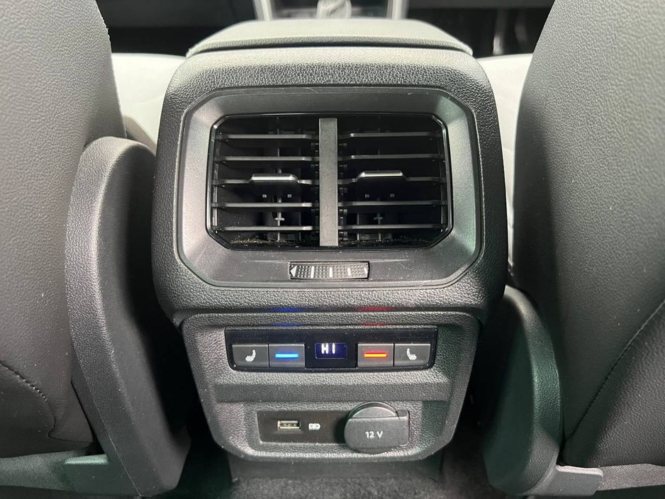 2019 Volkswagen Tiguan - image 13