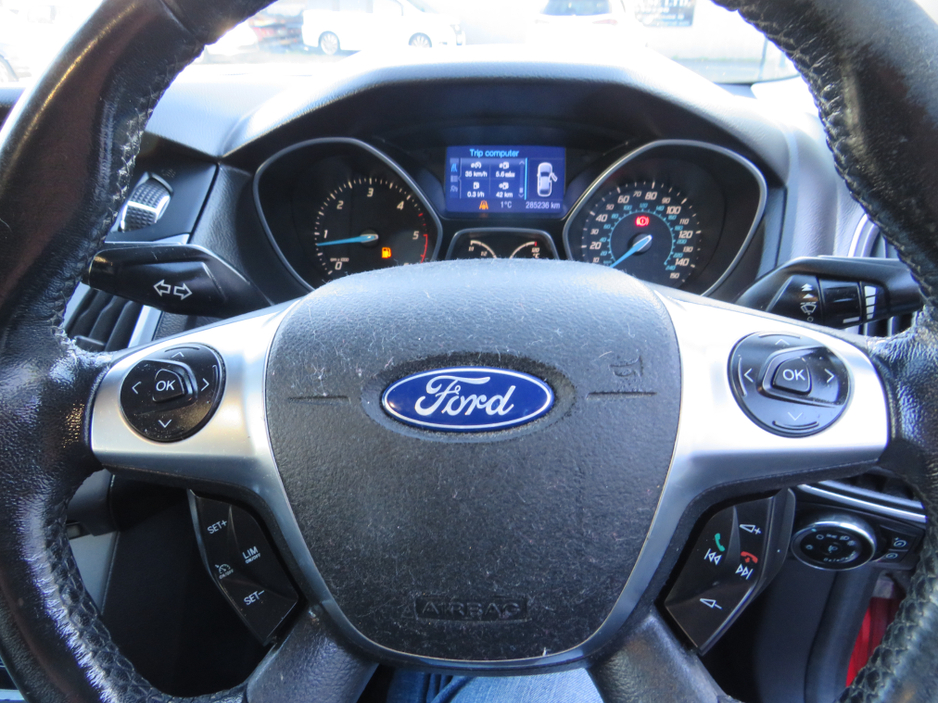 2012 Ford Focus - image 15